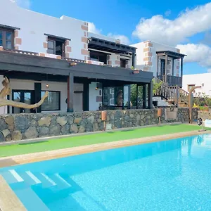 https://casa-serendipia.in-canary-islands.com