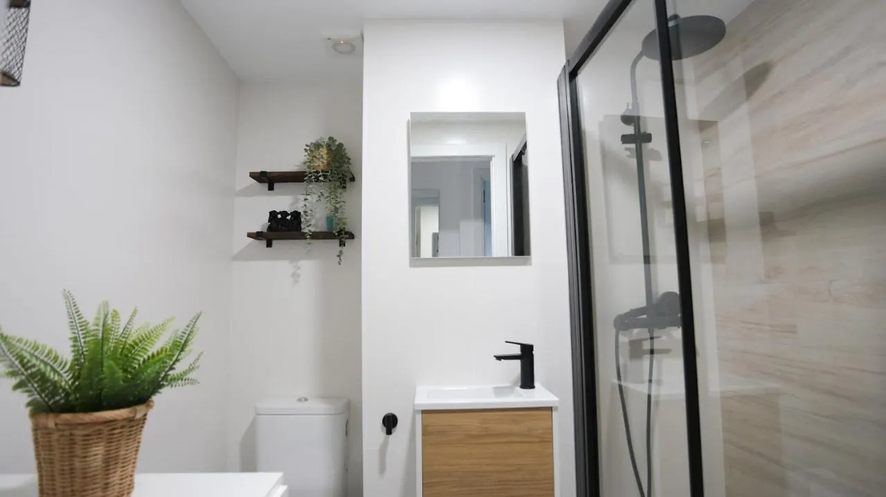 Cute Central Apartment Màlaga